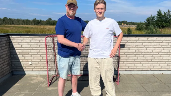 Oliver Bager, Jonas Boväng
